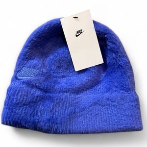 🆕 Nike Fuzzy Beanie Hat Unisex
